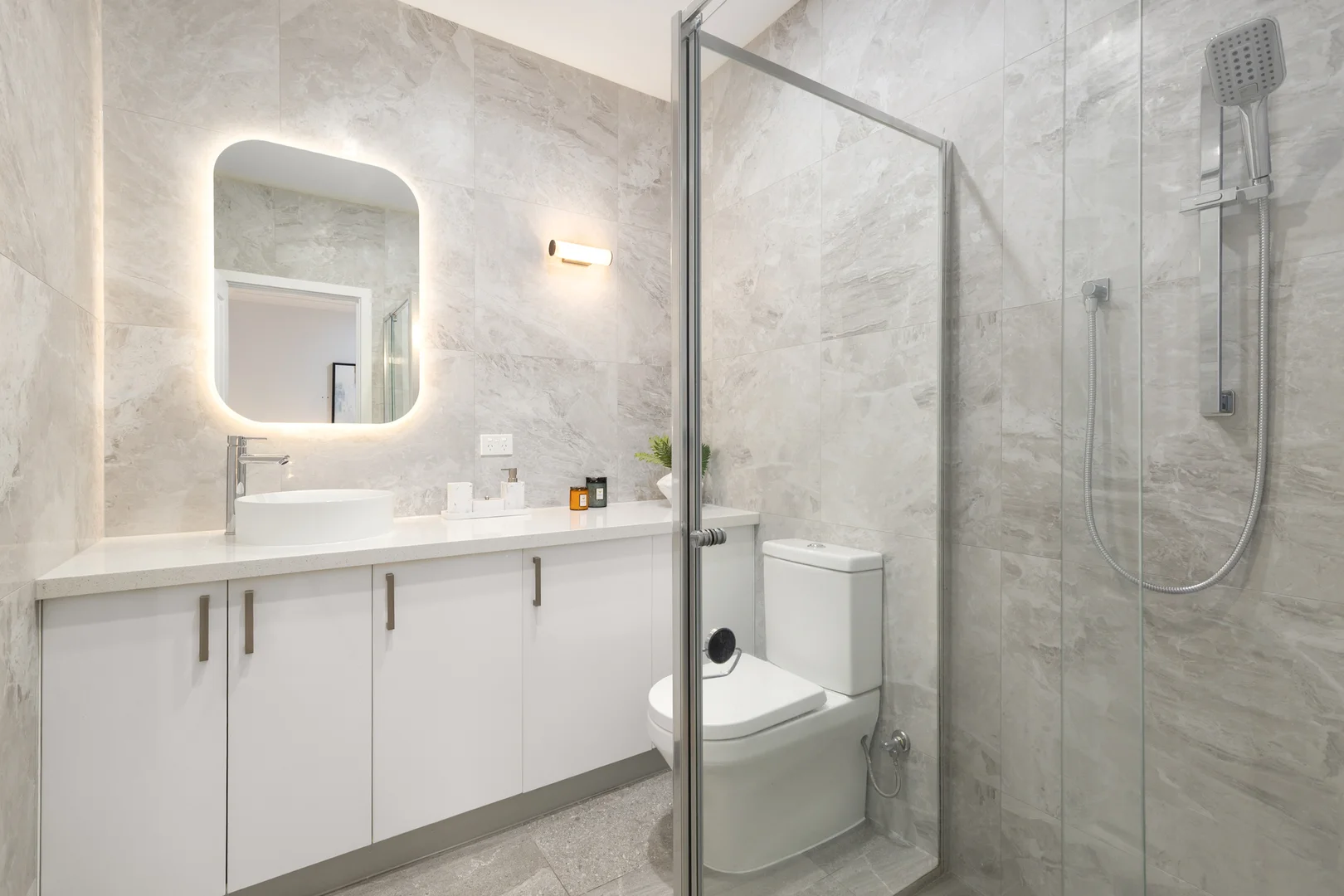 Additional image 10 of 2/5 Outhwaite Avenue, Doncaster VIC 3108