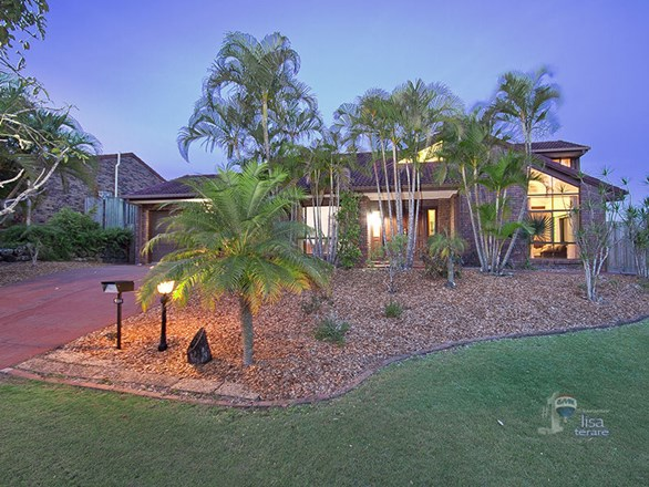 226 Mount Ommaney Drive, Mount Ommaney QLD 4074