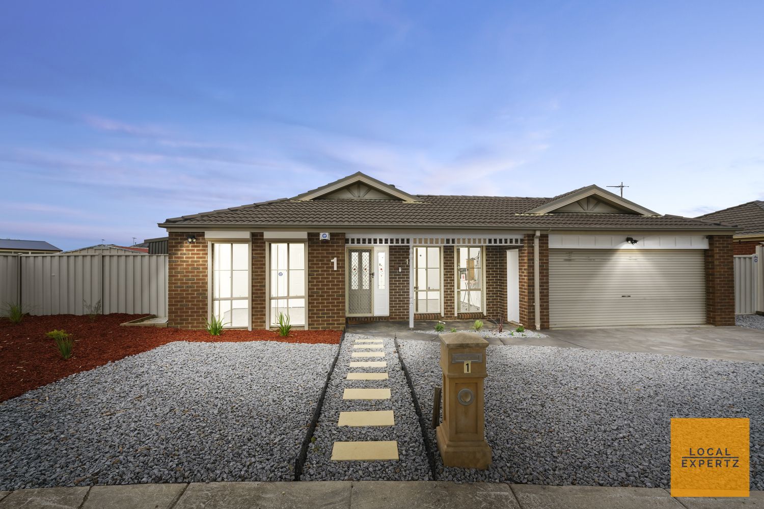 4 bedrooms House in 1 Fiddlewood Turn HARKNESS VIC, 3337