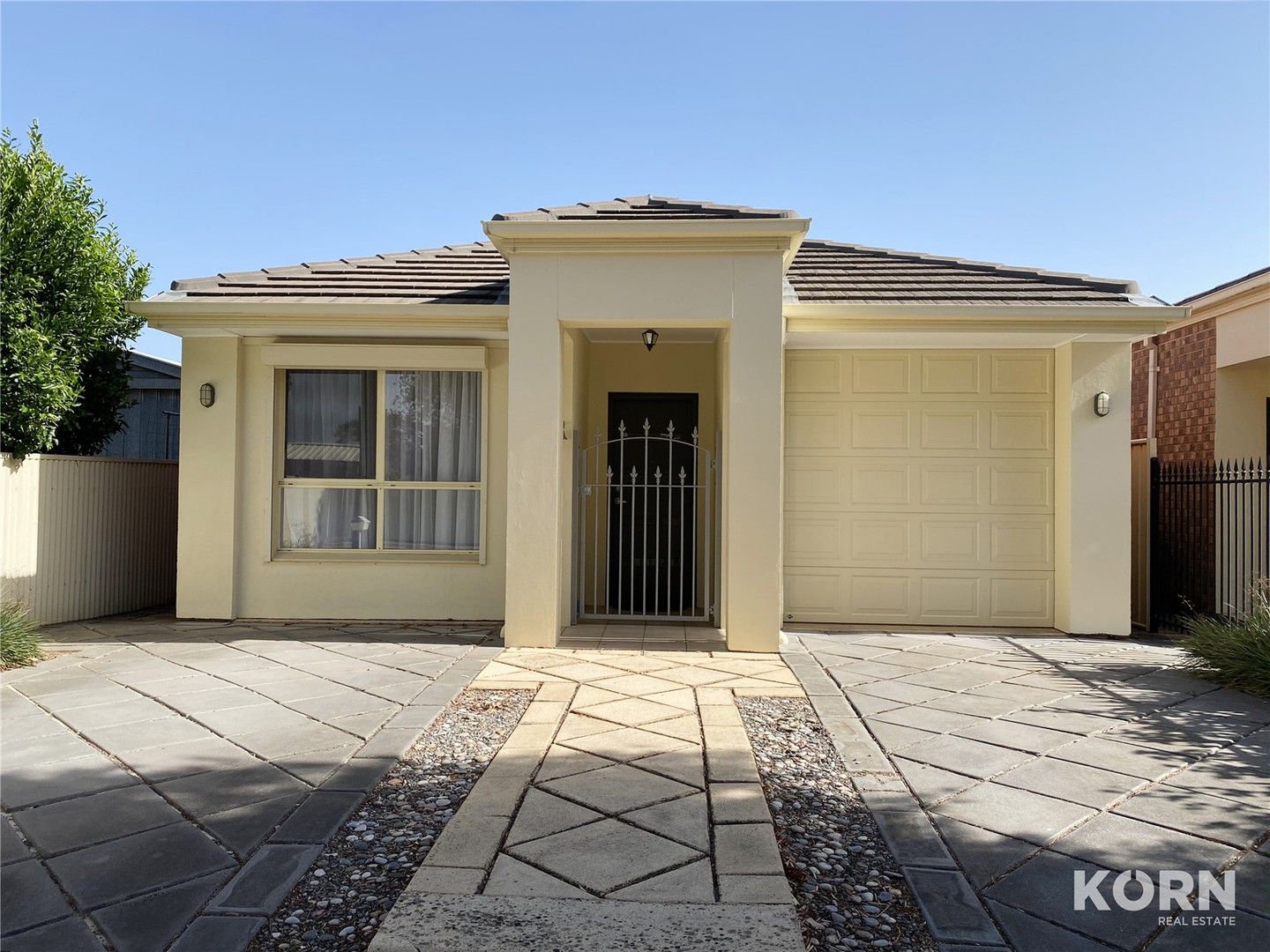 5 bedrooms House in 2A Renown Avenue TRANMERE SA, 5073