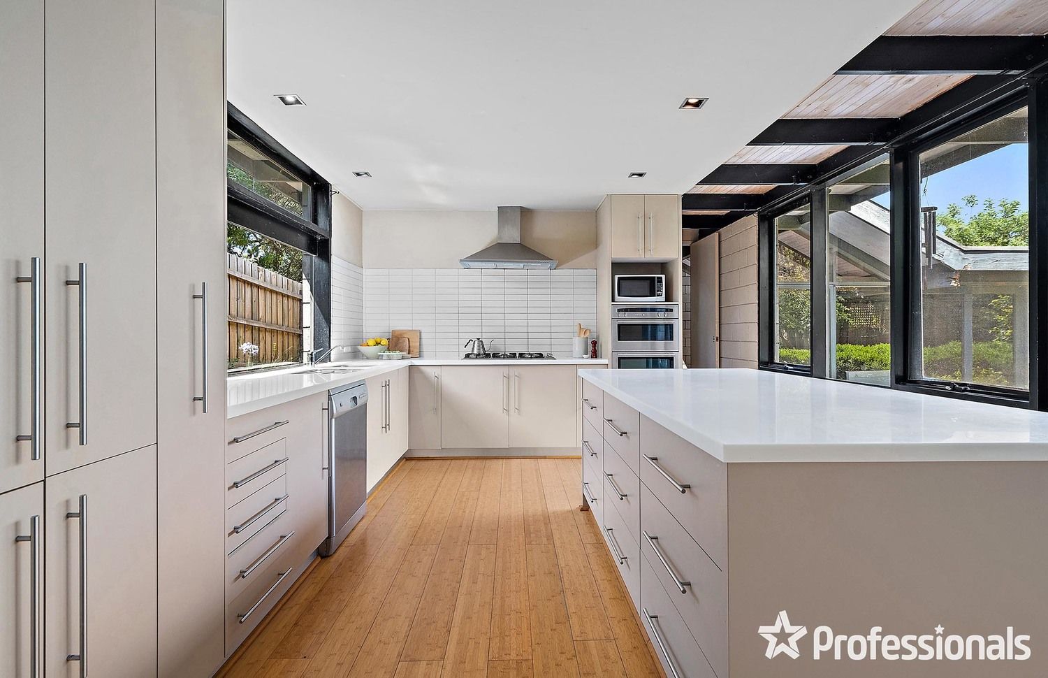 8 Wedderburn Avenue, Mount Evelyn VIC 3796 House For Rent Domain