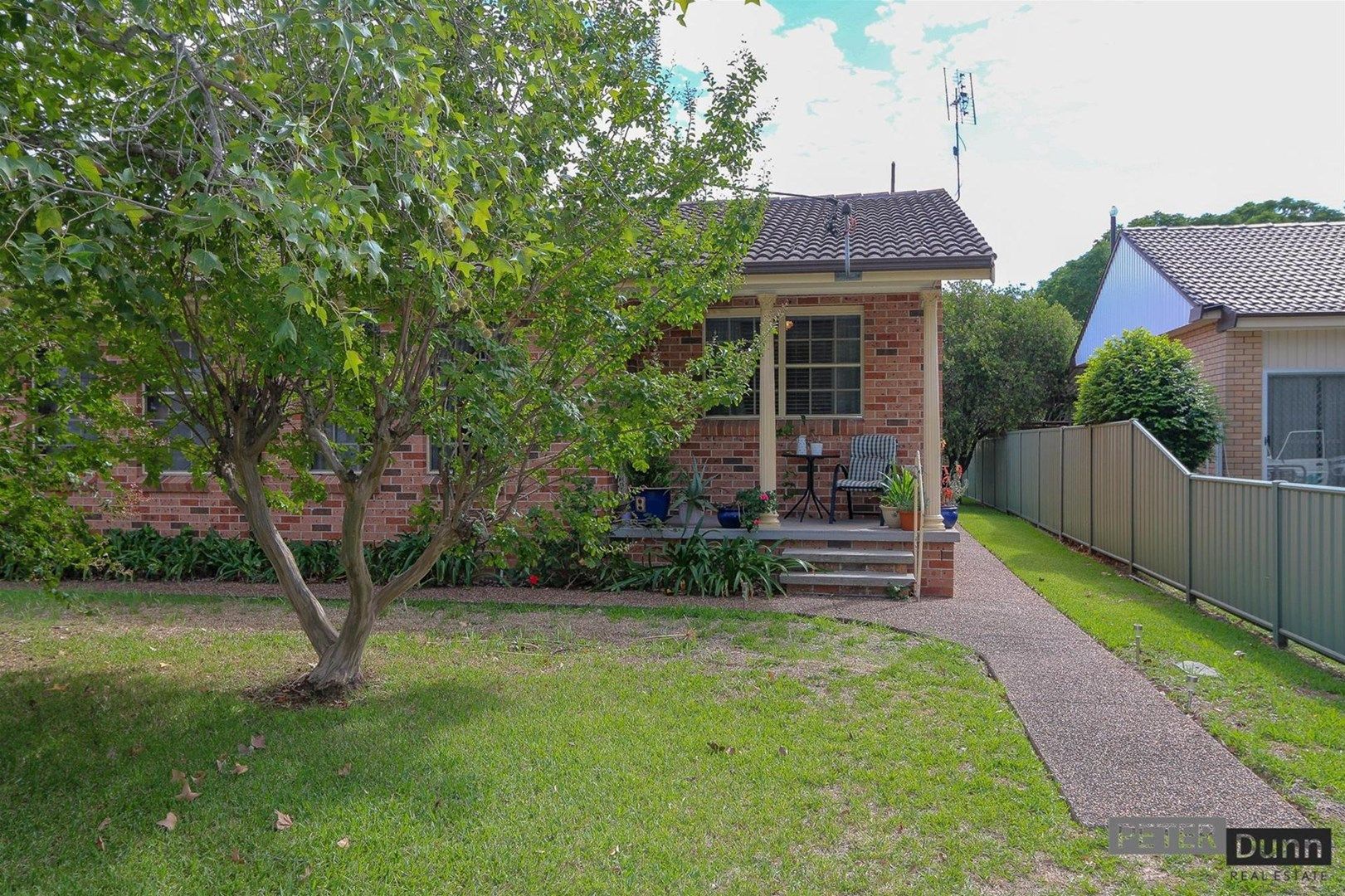 2/5 Curtis Street, Singleton NSW 2330, Image 0