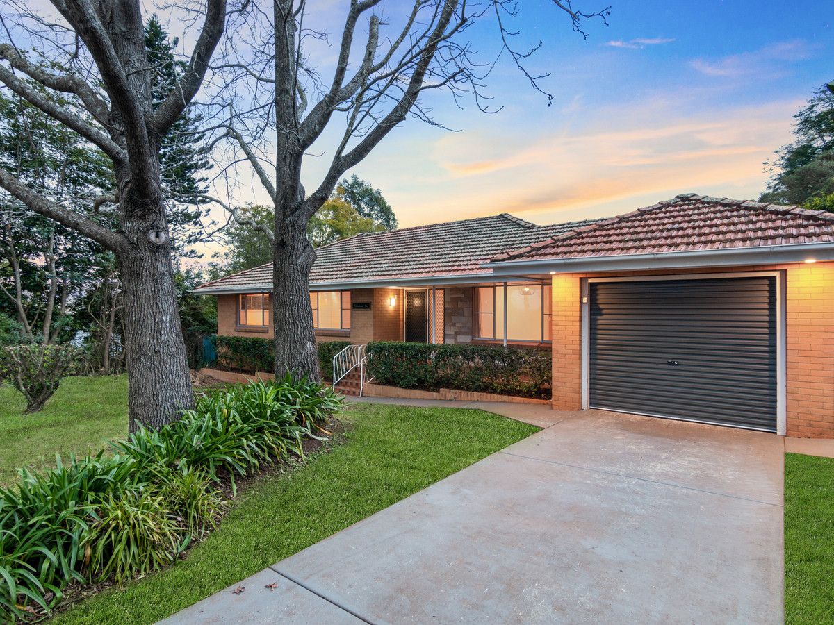 4 bedrooms House in 21 Kate Street HARLAXTON QLD, 4350