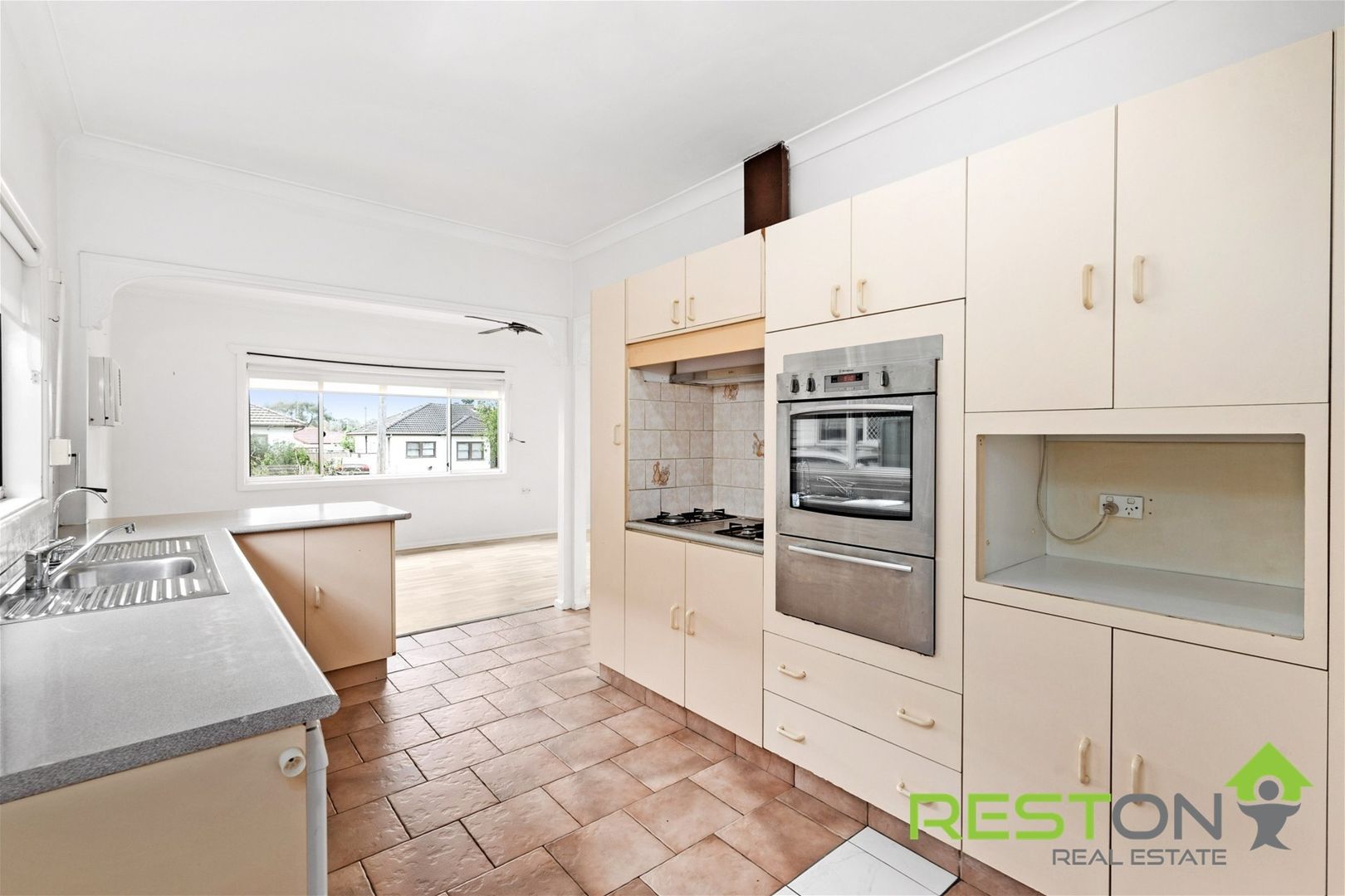 42 Thompson Avenue, St Marys NSW 2760, Image 2