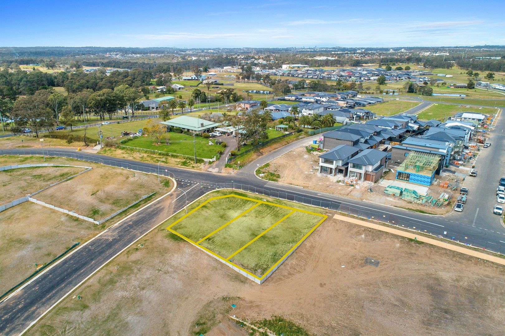 Lot 8, 9 & 10 Of 204 Old Pitt Town Road (Cnr Mason Road & Constellation