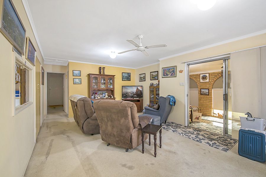 7 Sylvan Court, Kallangur QLD 4503, Image 2