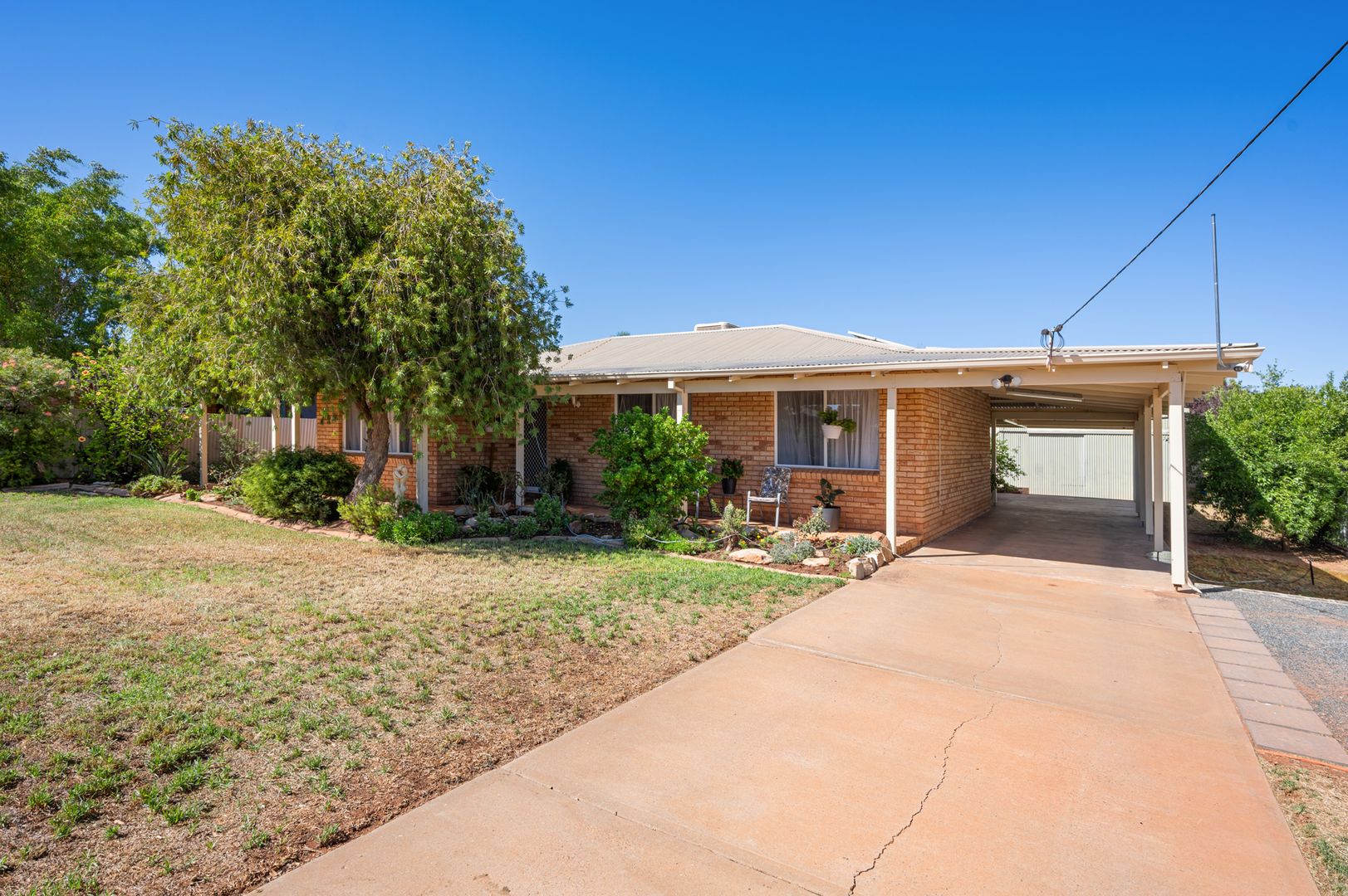 16 Cotter Place, Hannans WA 6430