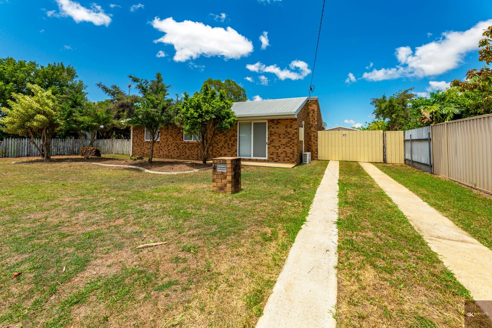 3 bedrooms House in 4 Dawn Parade THABEBAN QLD, 4670