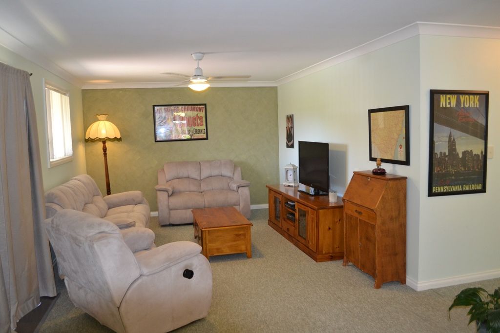 1B Crestview Place, Inverell NSW 2360, Image 2