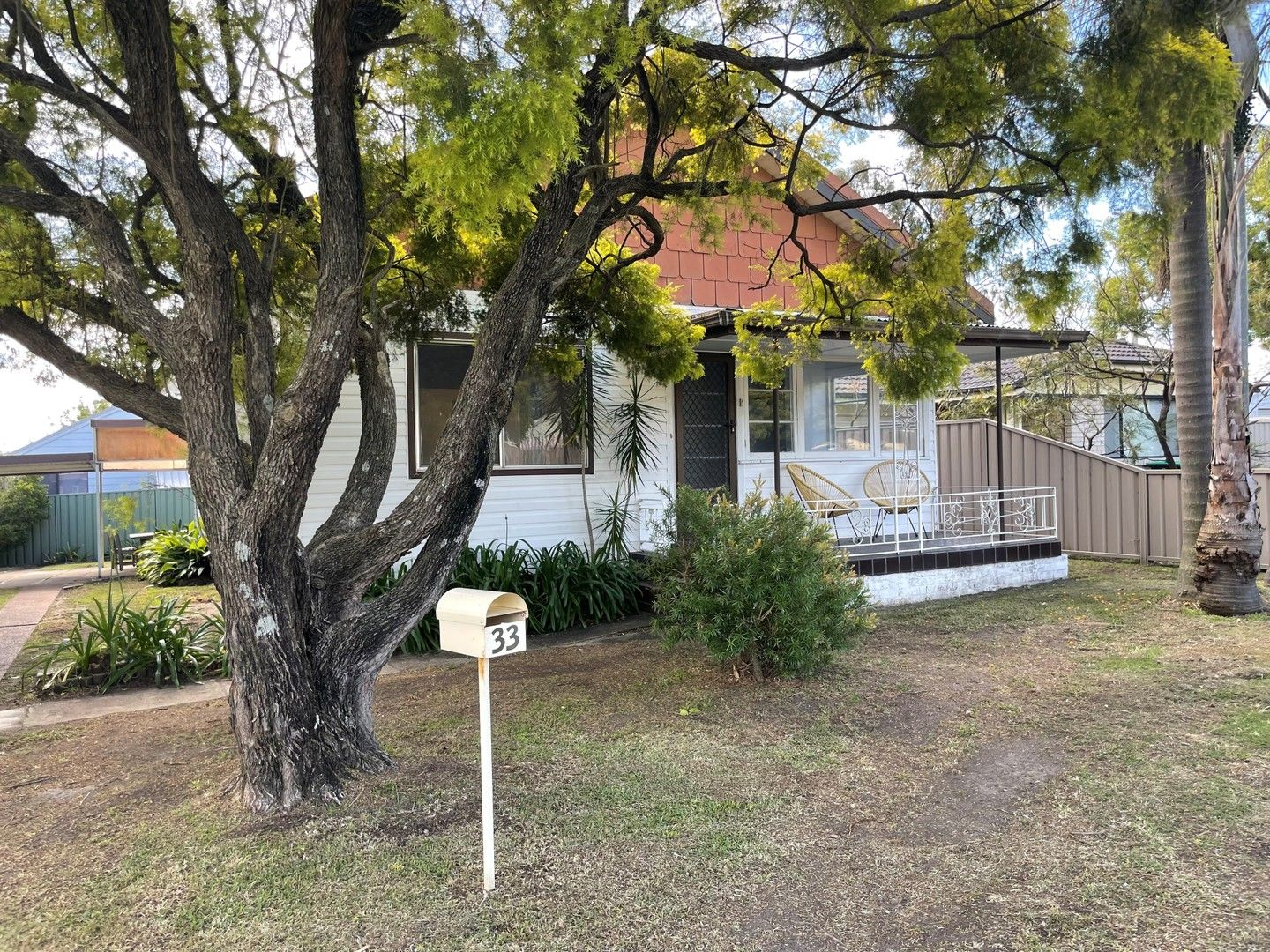 4 bedrooms House in 33 Vale Street BIRMINGHAM GARDENS NSW, 2287