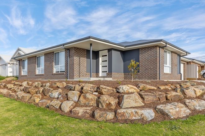 Picture of 163 Valencia Drive, GOBBAGOMBALIN NSW 2650