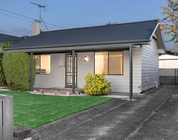 816 Doveton Street North, Soldiers Hill VIC 3350