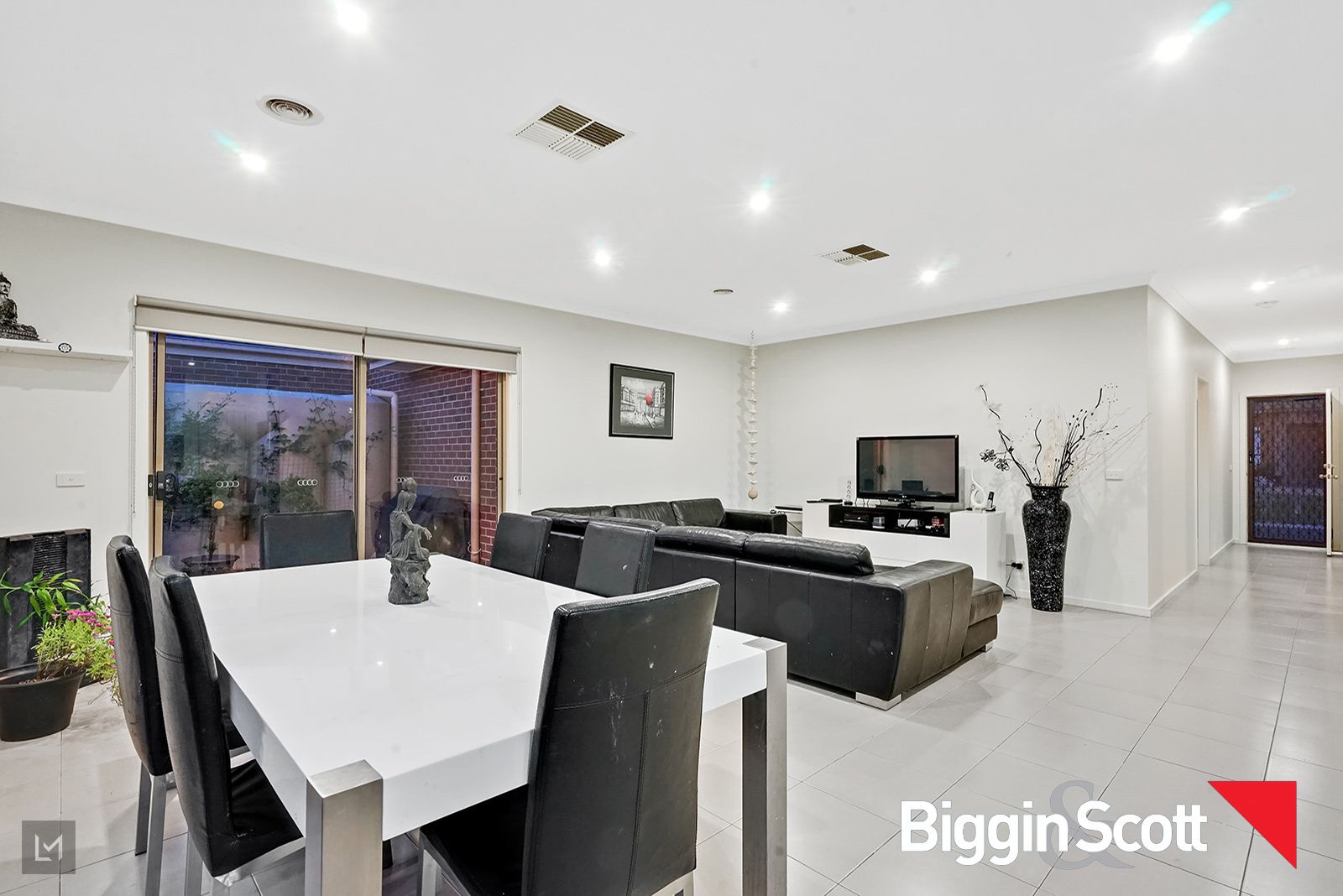 19 Leuca Ave, Brookfield VIC 3338, Image 2