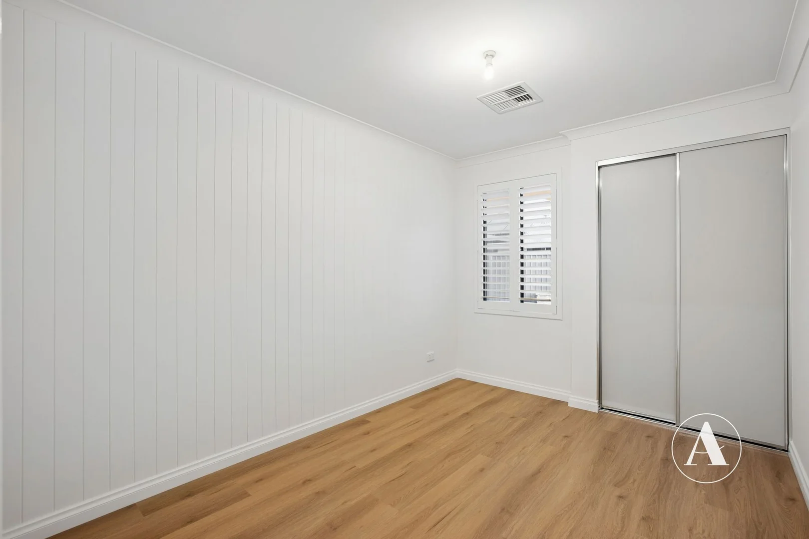 Additional image 15 of 4 Oaklawn Street, Hilbert WA 6112