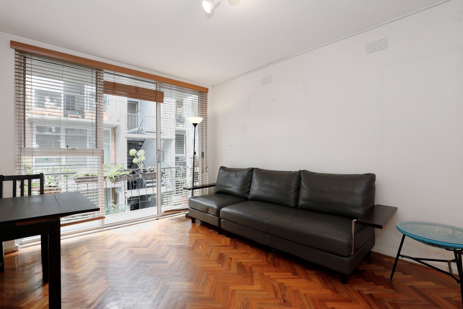1 bedrooms Apartment / Unit / Flat in 3/23 Robe Street ST KILDA VIC, 3182