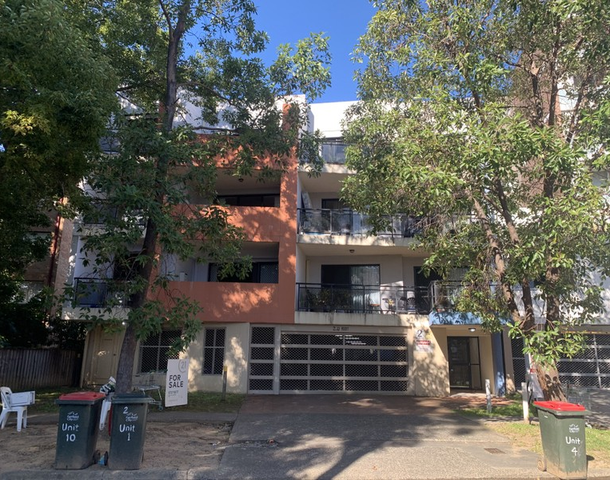 12/2 The Crescent , Fairfield NSW 2165