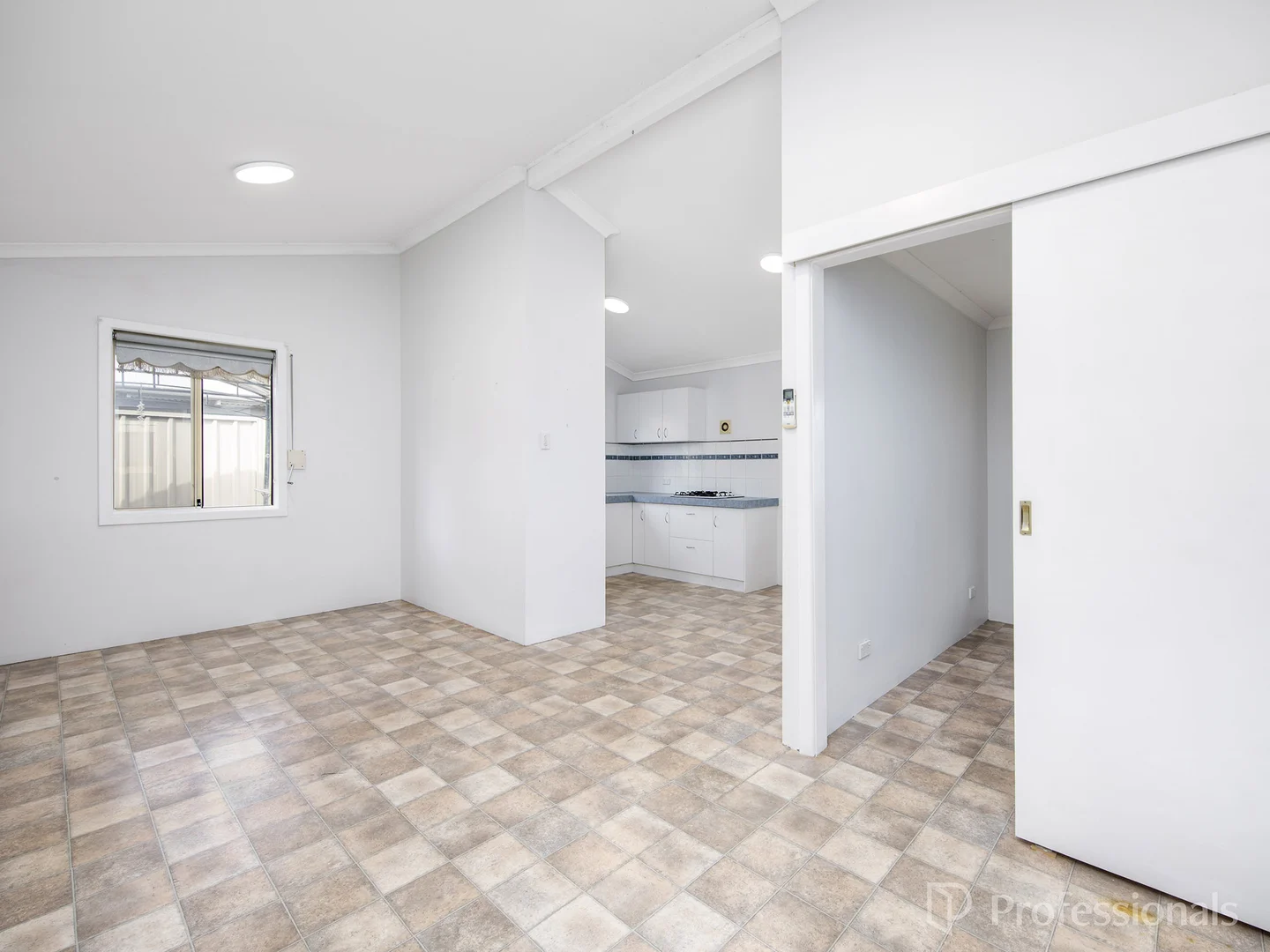 Additional image 4 of A/130 Kingfisher Avenue, Ballajura WA 6066