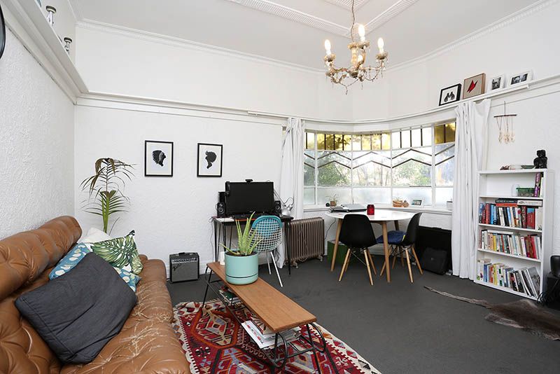 1 bedrooms Apartment / Unit / Flat in 1/553 Rathdowne St CARLTON NORTH VIC, 3054