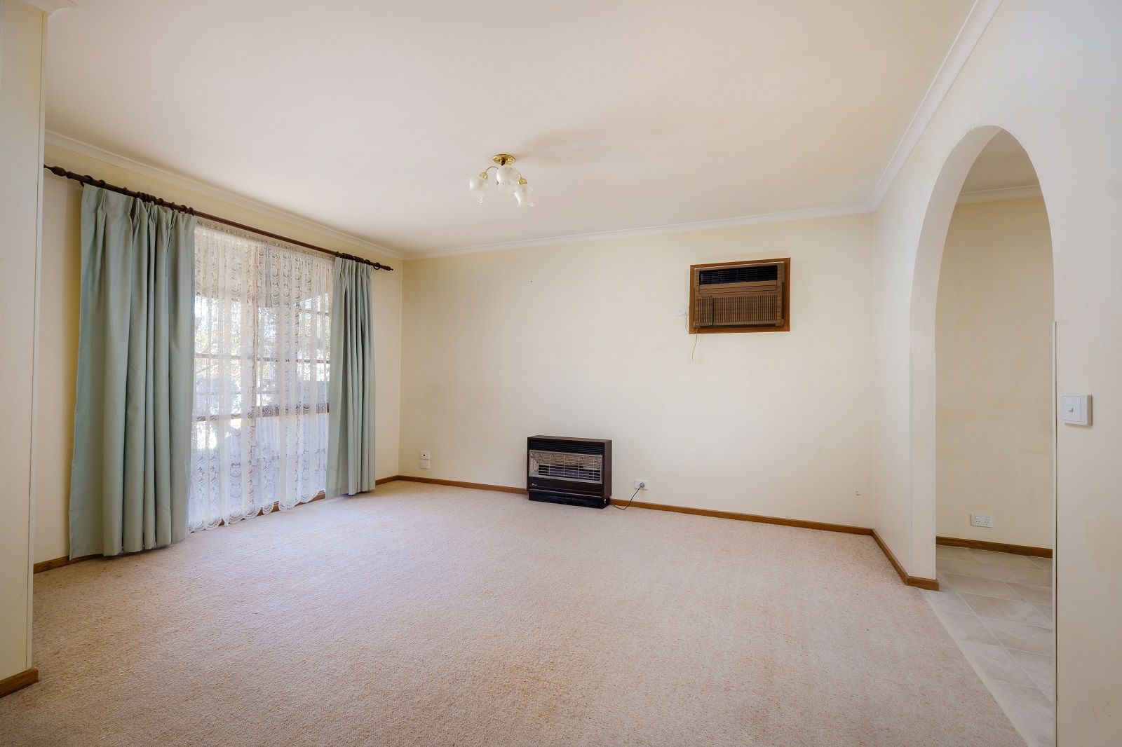 1/1 Victoria Street, Chiltern VIC 3683, Image 2