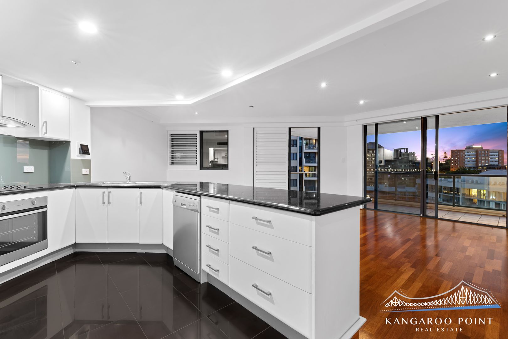 53/42 Ferry Street, Kangaroo Point QLD 4169, Image 2