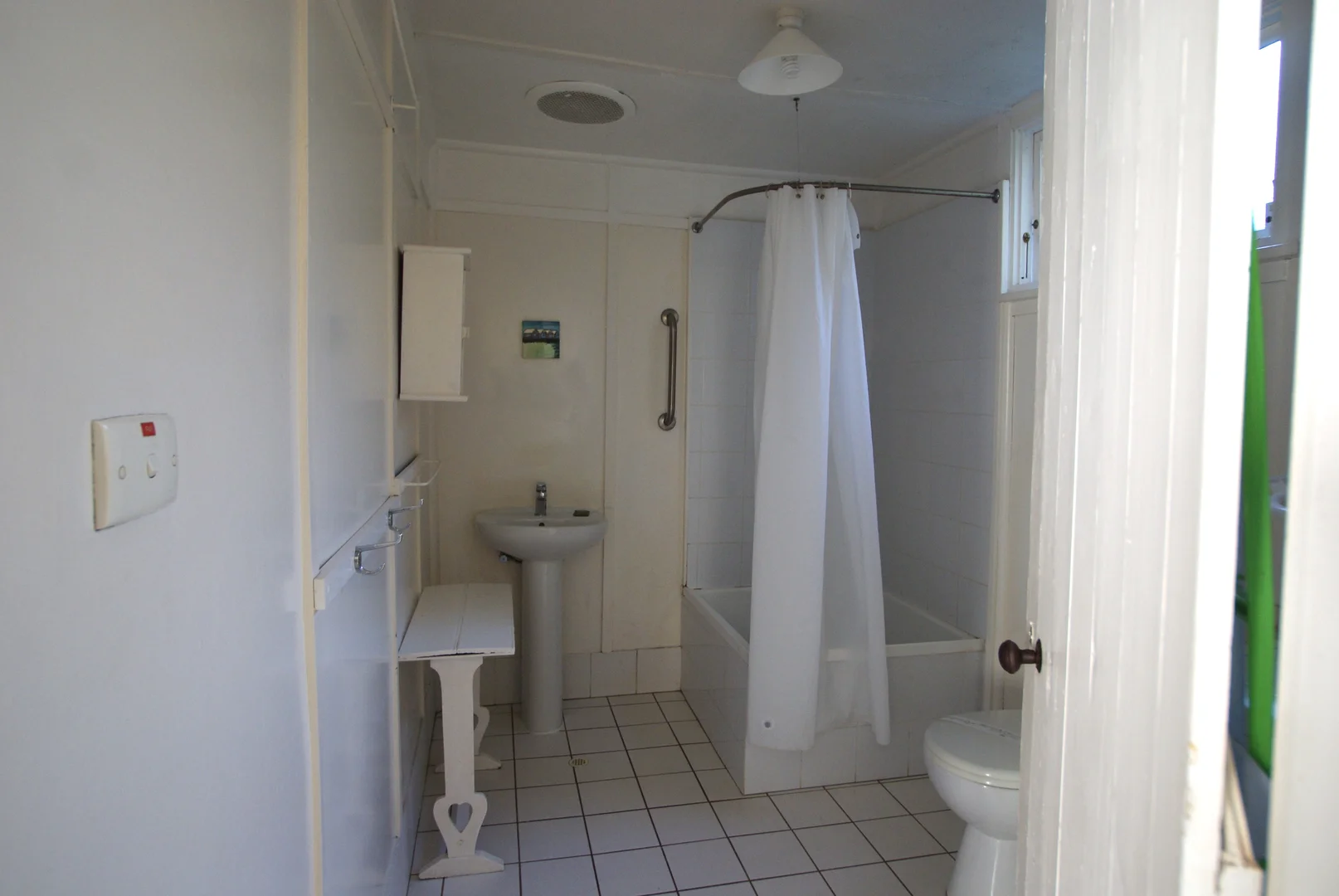 Additional image 13 of 127 Annetts Parade, Mossy Point NSW 2537