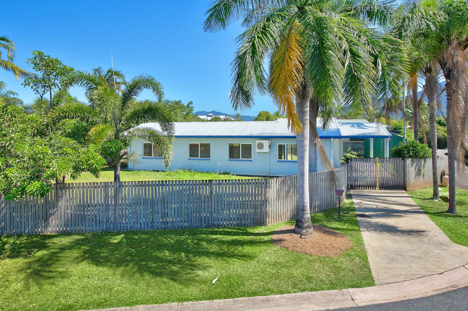 Bentley Park QLD 4869 4 beds house for Sale, Offers Over 322,000
