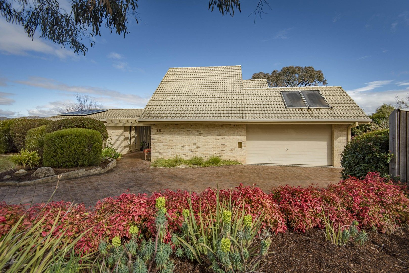 13 Crampton Place, Fadden ACT 2904, Image 1