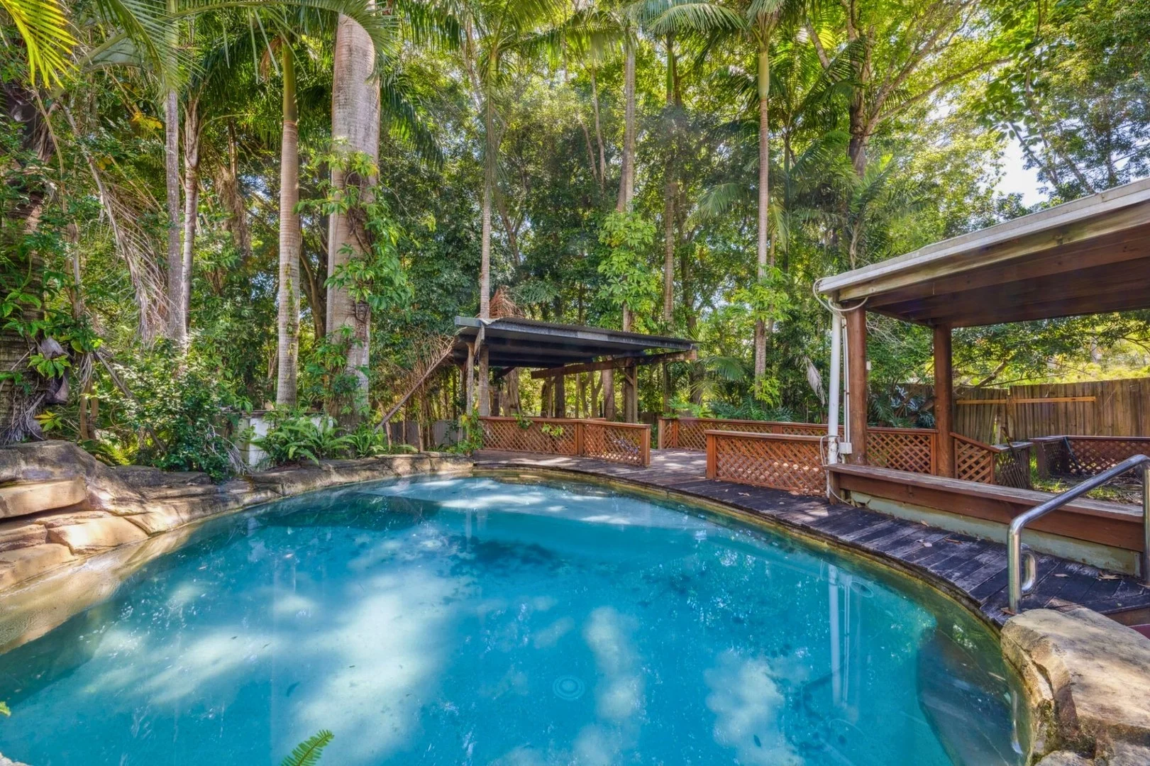 21 Whitian Drive, Carrara QLD 4211