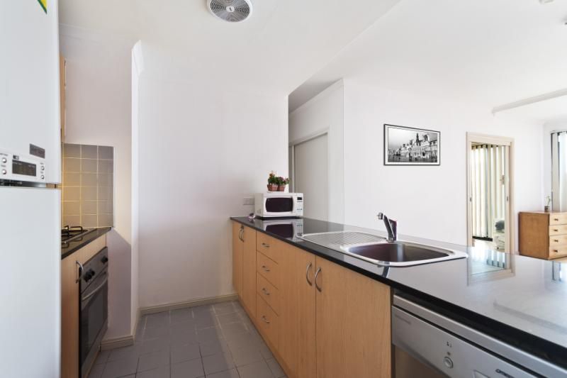 1 bedrooms Apartment / Unit / Flat in 52 Regent Street CHIPPENDALE NSW, 2008