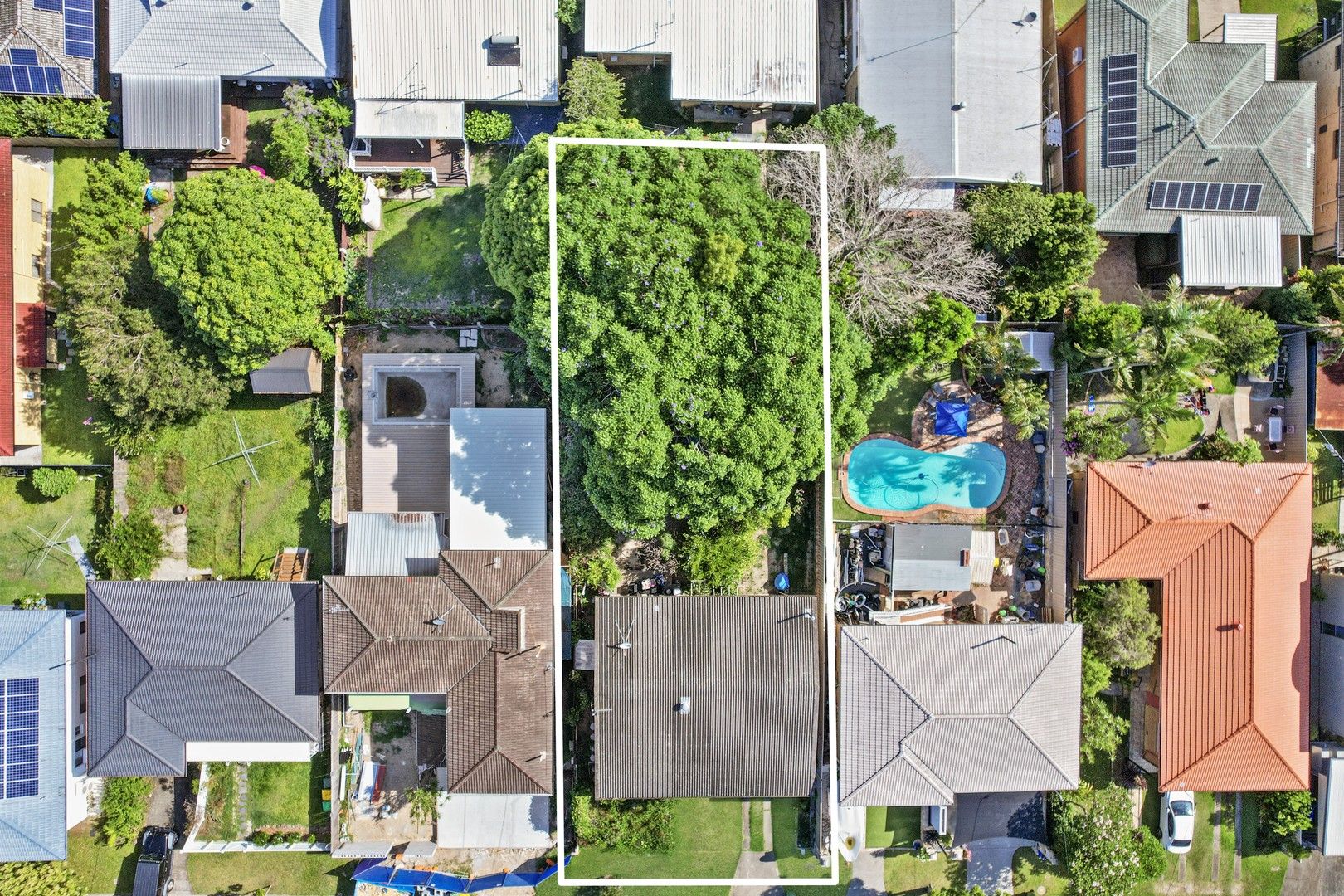 4 bedrooms House in 8 Moonah Avenue SOUTHPORT QLD, 4215