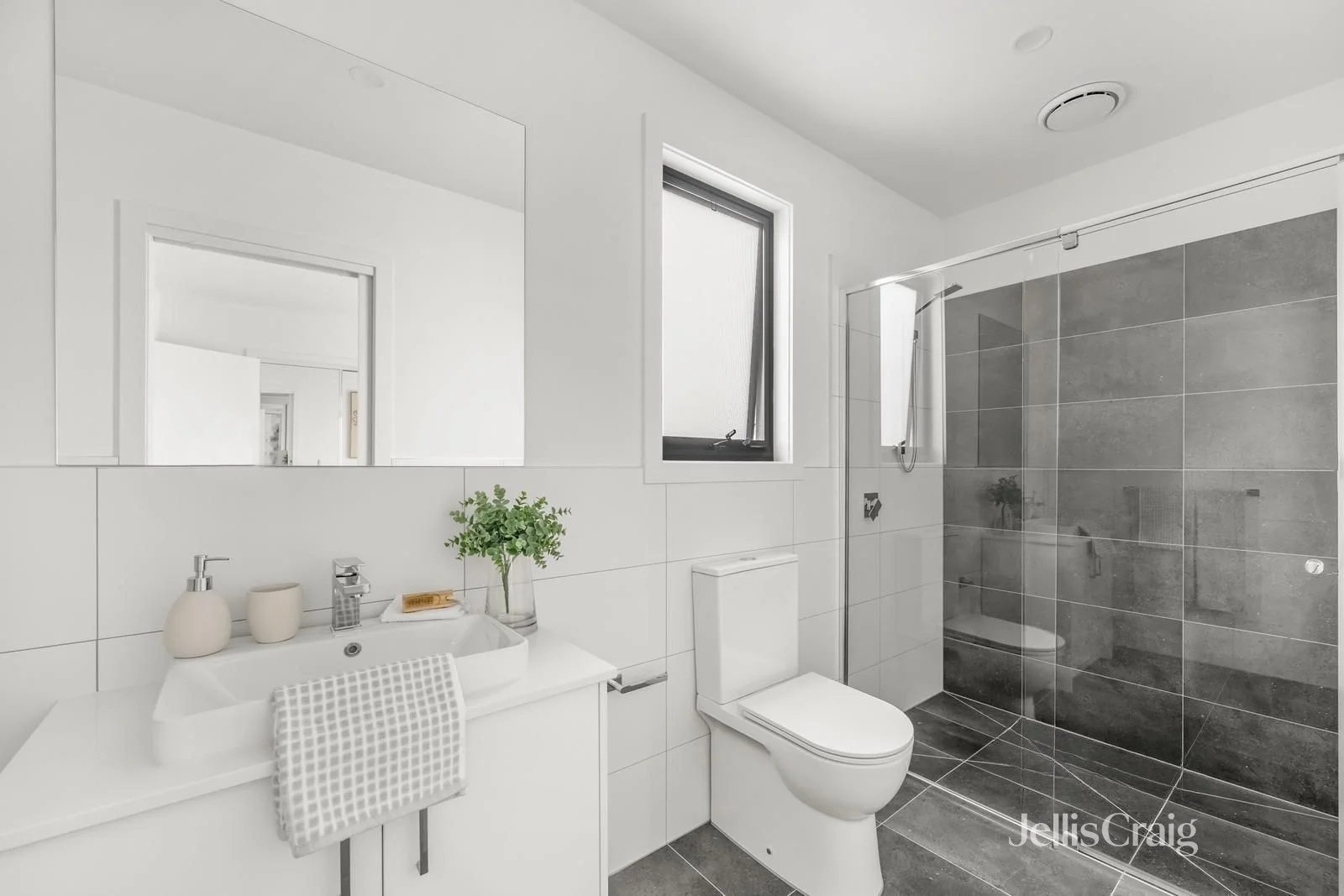 Additional image 9 of 6/16 Mikado Street, Hadfield VIC 3046