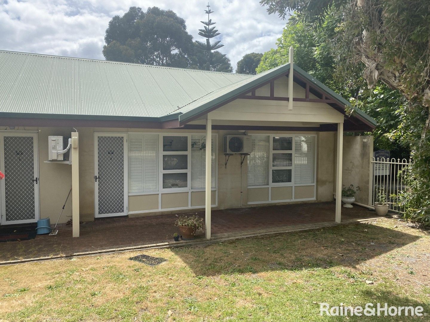 2 bedrooms Apartment / Unit / Flat in 3/182-184 Middleton Road MIRA MAR WA, 6330