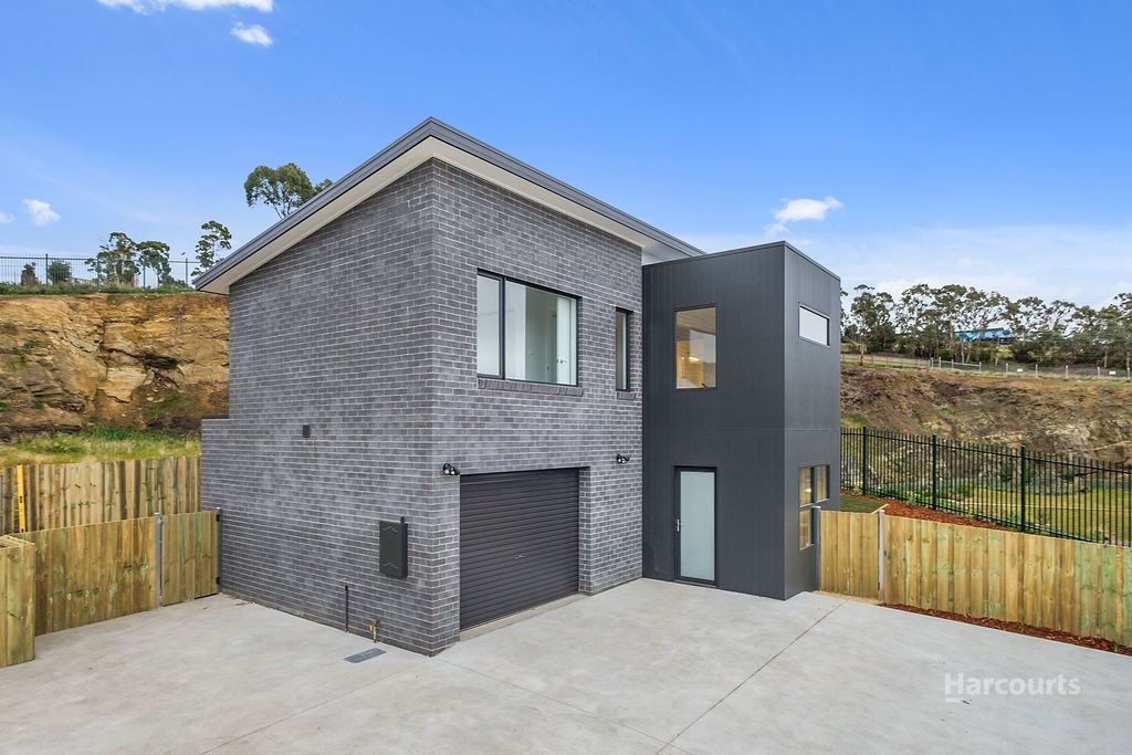 2/6 Dowding Crescent, New Town TAS 7008, Image 0