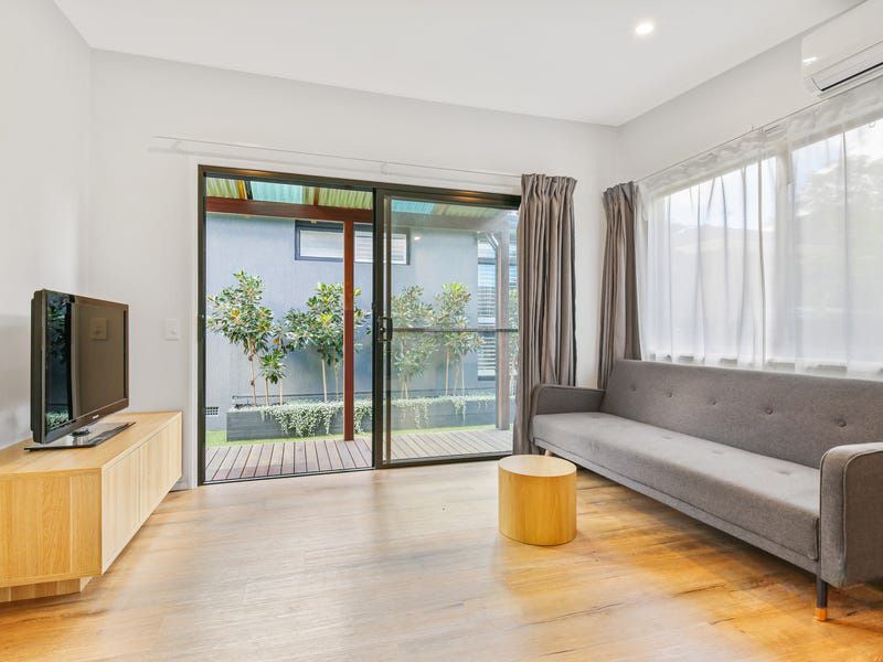 1 bedrooms Villa in 7A Burns Crescent CHISWICK NSW, 2046