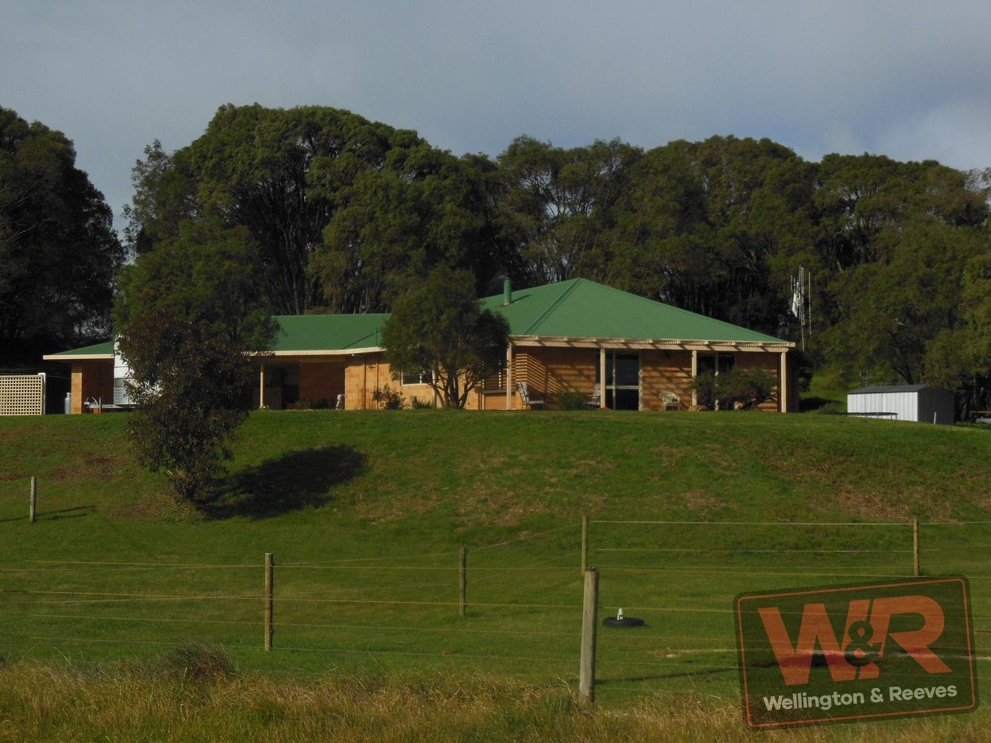 3 bedrooms Acreage / Semi-Rural in 27 Sand Pit Road ROBINSON WA, 6330