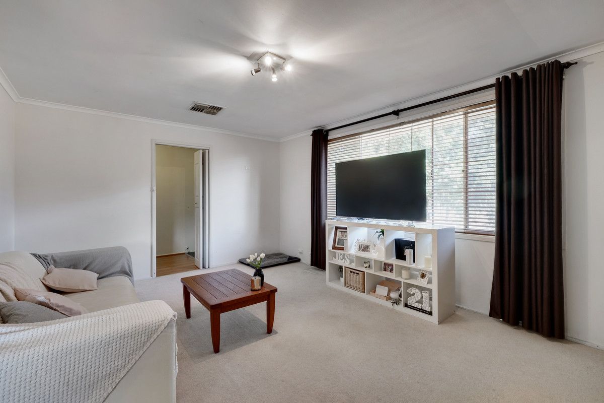 2 Tebbutt Place, Charnwood ACT 2615, Image 2