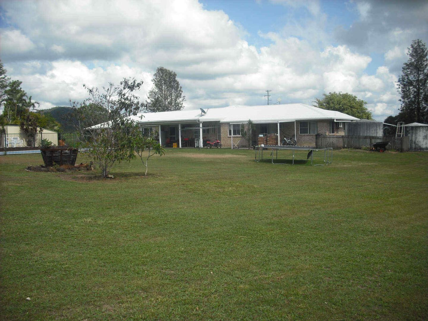 521 Pleystowe School Rd, Walkerston QLD 4751, Image 2