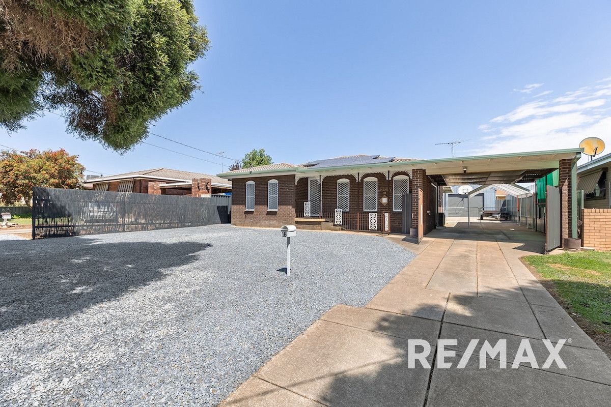 18 Loth Street, Ashmont NSW 2650, Image 1