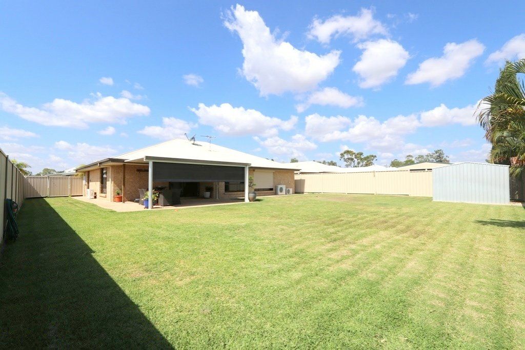 32 Moriarty Street, Emerald QLD 4720, Image 2