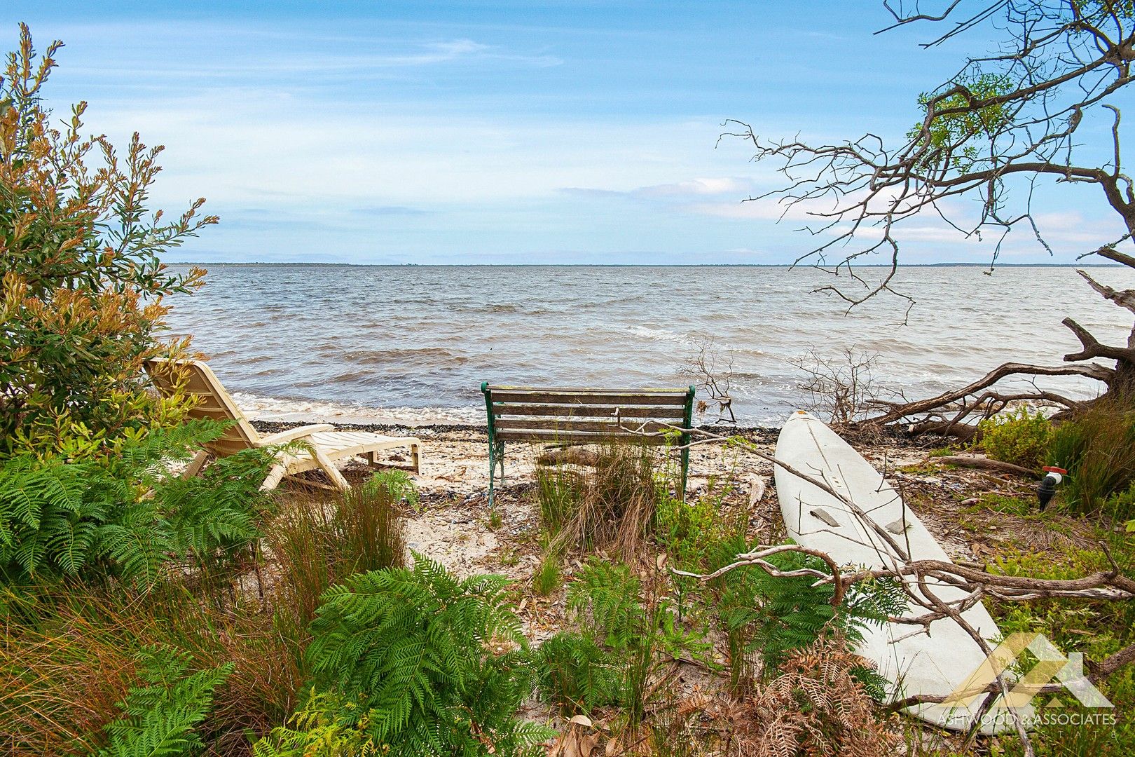 6 bedrooms House in 140 Centre Rd RAYMOND ISLAND VIC, 3880