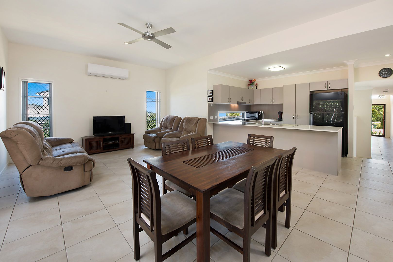3 Forest Pines Boulevard, Forest Glen QLD 4556, Image 2