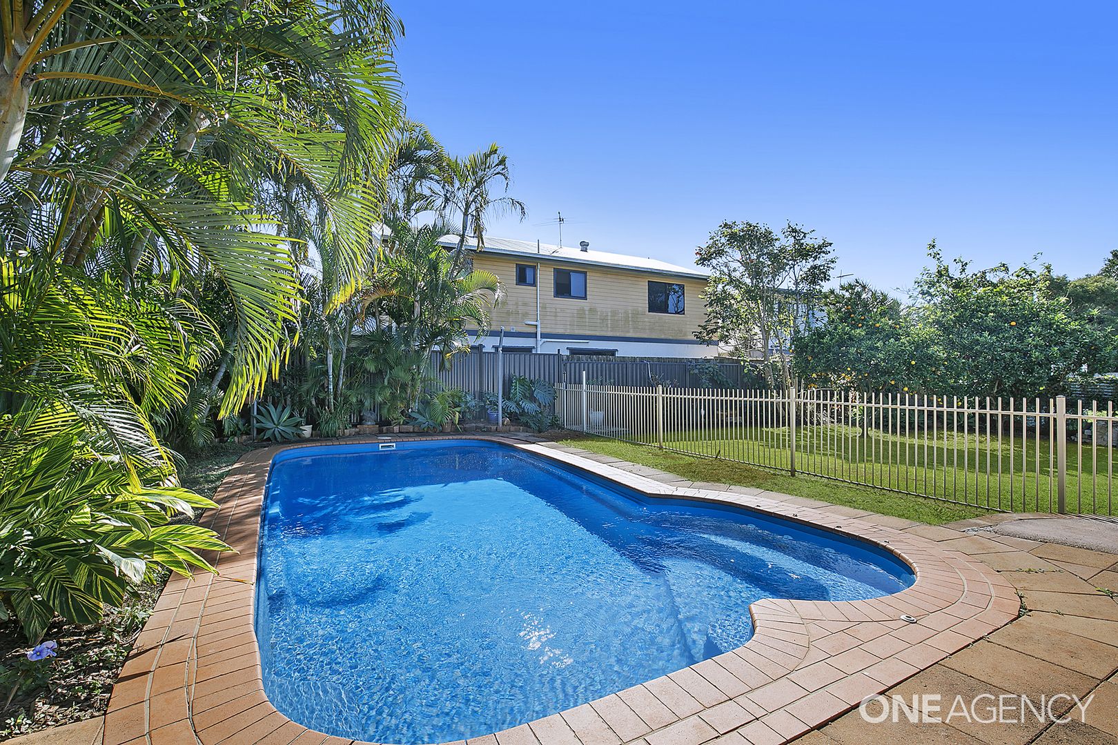 66 Arthur Street, Woody Point QLD 4019, Image 2