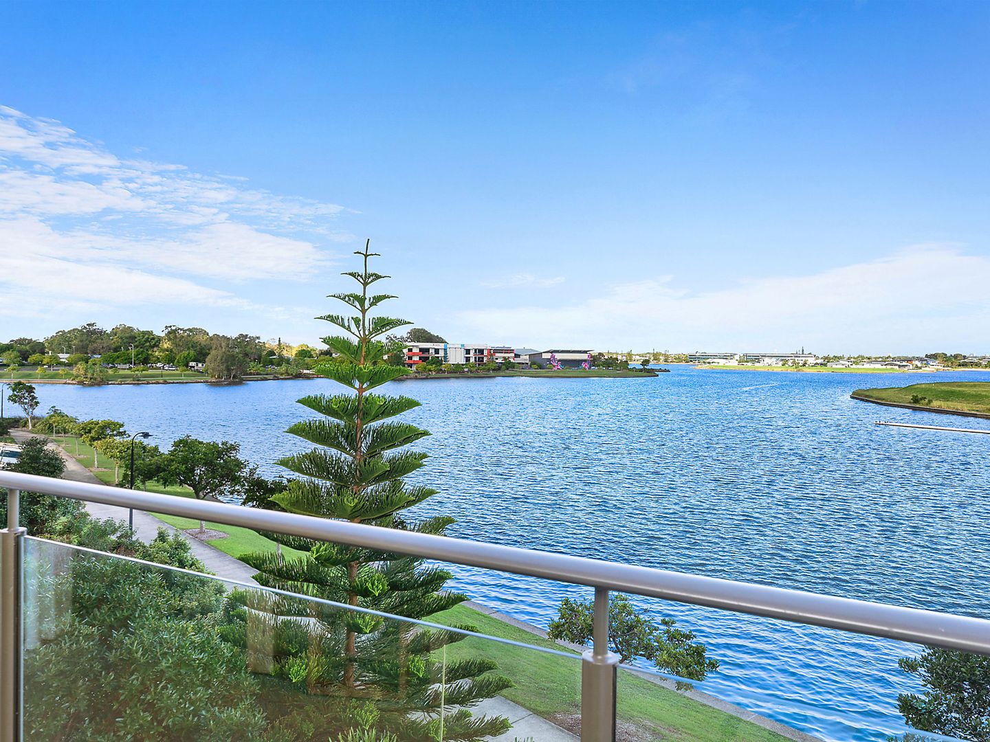 327/21 Innovation Parkway, Birtinya QLD 4575, Image 2