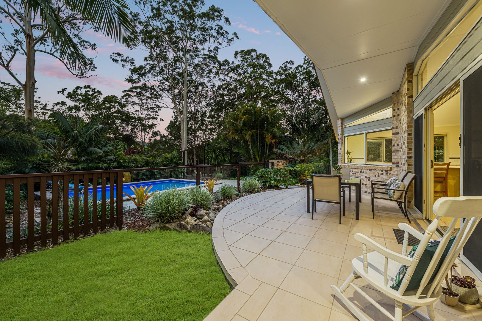 1147 Tallebudgera Creek Road, Tallebudgera Valley QLD 4228, Image 2