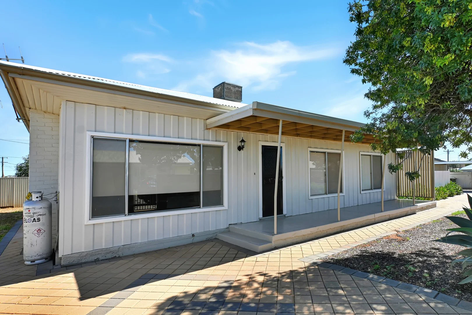 230 Knox Street, Broken Hill NSW 2880