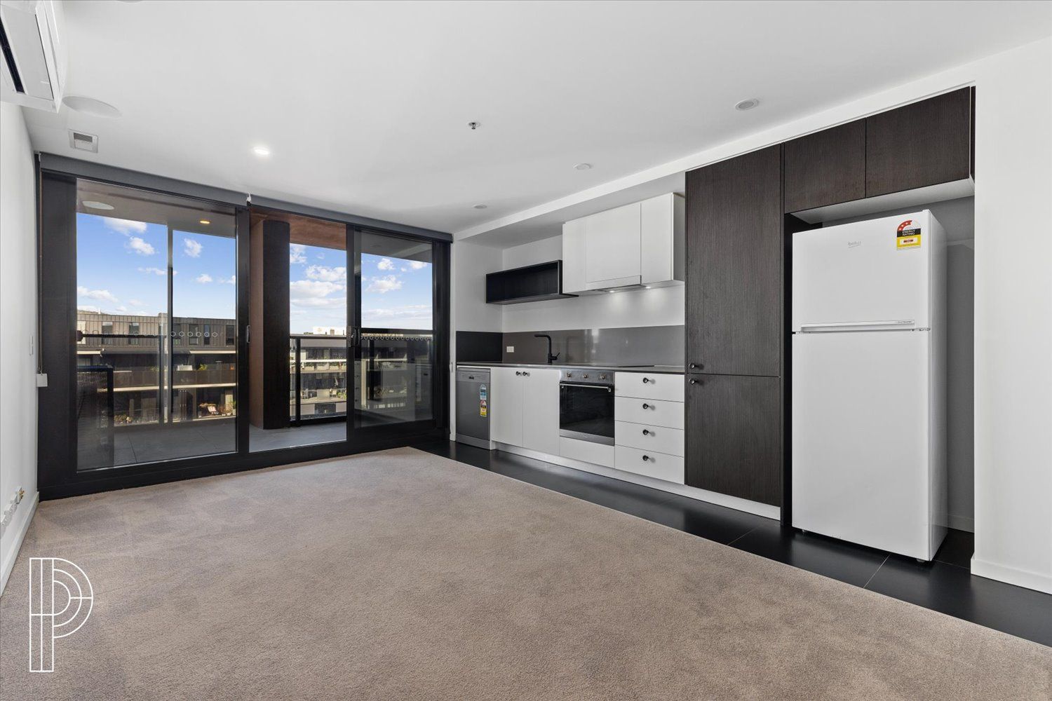 1 bedrooms Apartment / Unit / Flat in 726/1 Elouera Street BRADDON ACT, 2612