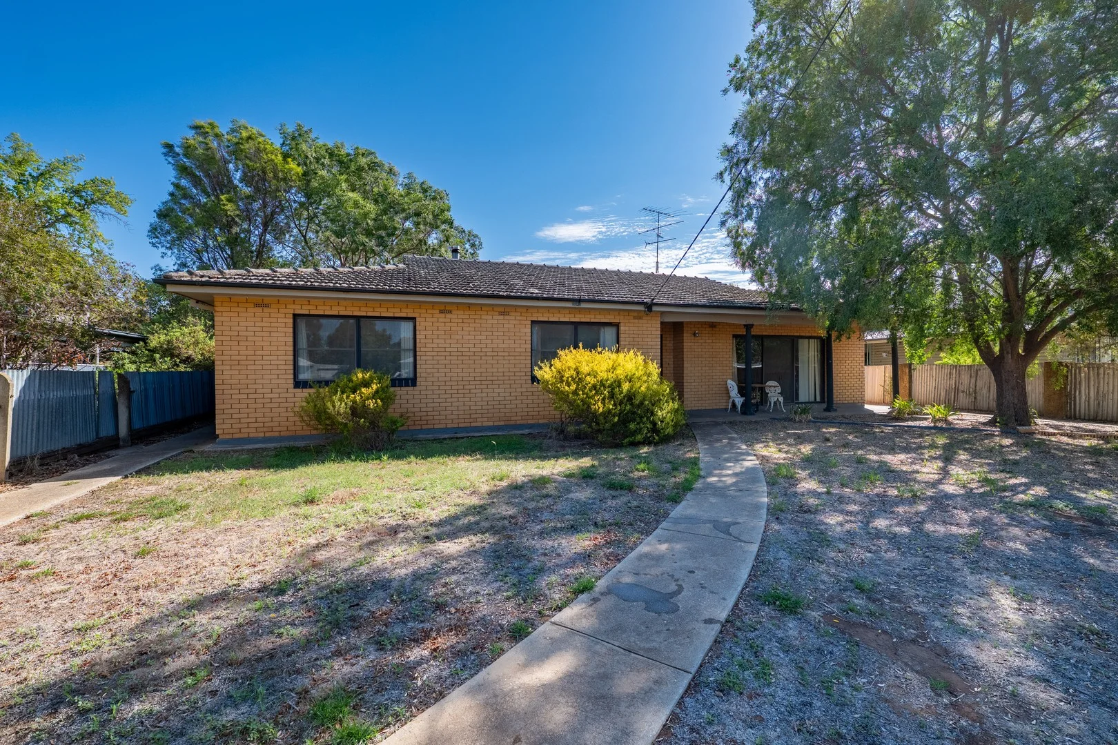 61 Ferrier Street, Lockhart NSW 2656