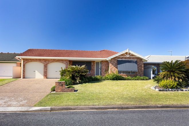 Picture of 7 Victoria Place, FORSTER NSW 2428