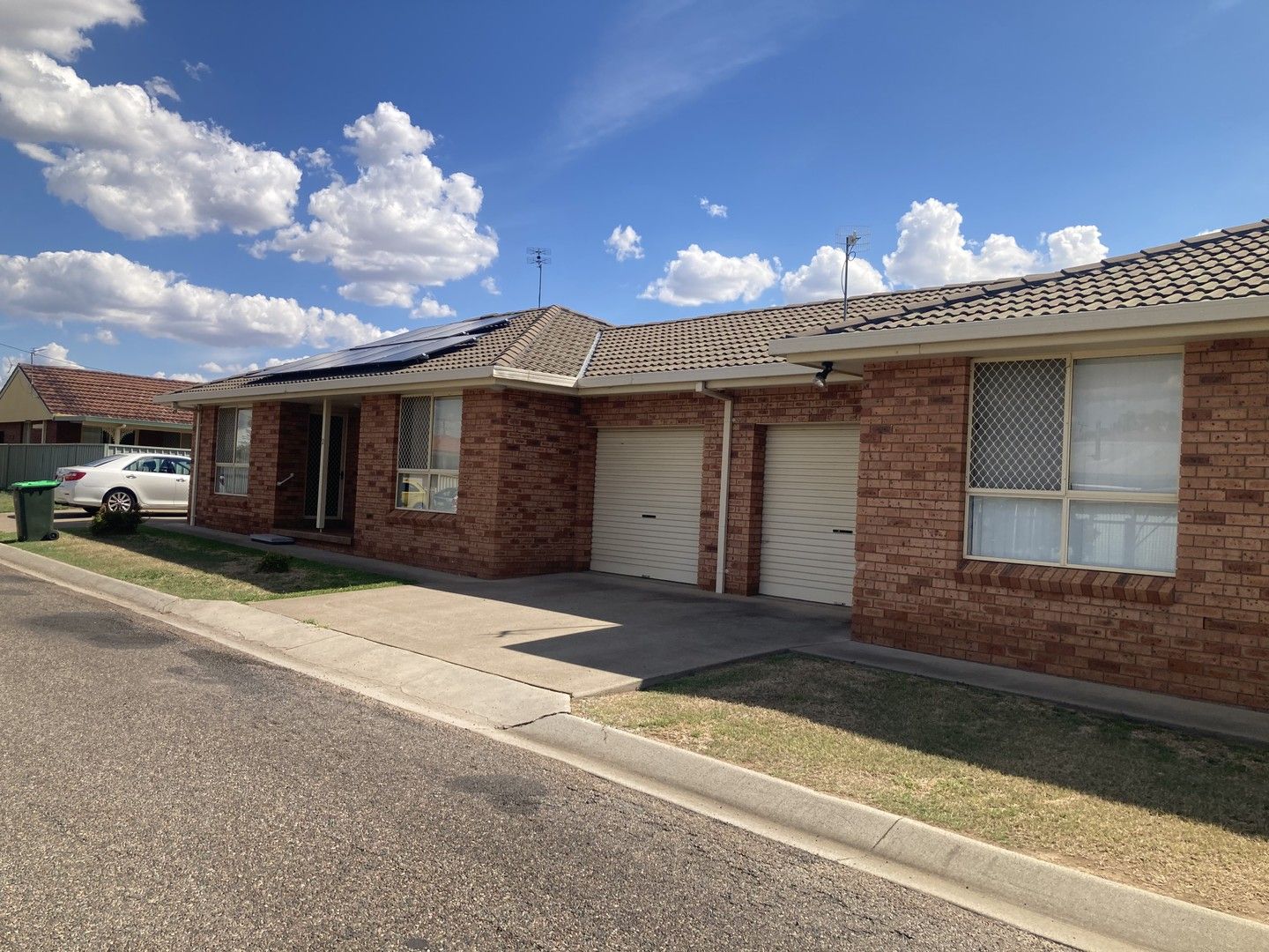 2/1 Margraret Street, Tamworth NSW 2340, Image 0