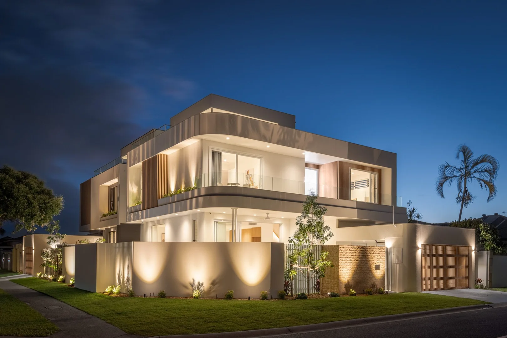 Additional image 5 of 5A Rio Vista Boulevard, Broadbeach Waters QLD 4218